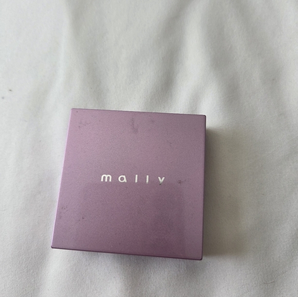 Mally Blush Flawless Pink - Picture 3 of 4